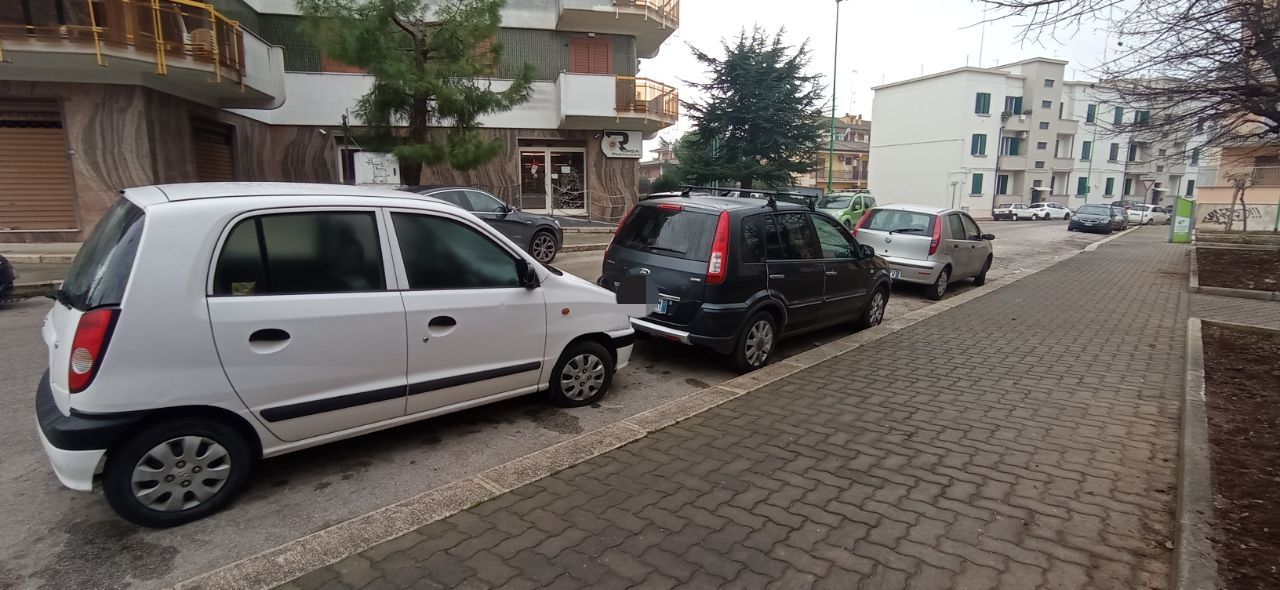 Parco auto italiano sempre più vecchio: età media sale a 12 anni e mezzo