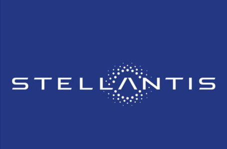 Mobilità elettrica, Stellantis pronta a produrre batterie a Termoli dal 2026