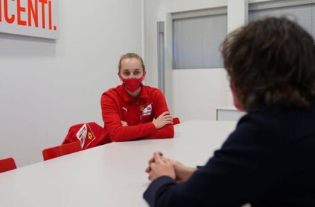 Motorsport, Maya Weug è la prima donna ad entrare nella Ferrari Academy. Ha 16 anni