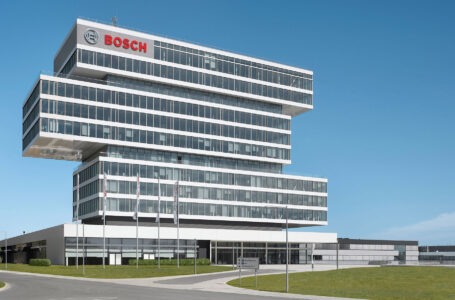 Miglioramento della produzione: Bosch investe nell’intelligenza artificiale per 50 stabilimenti nel mondo