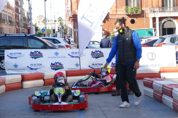Bari, al via oggi “Karting in piazza”. Ranieri: “I bambini sono spugne, importante insegnare loro le regole”
