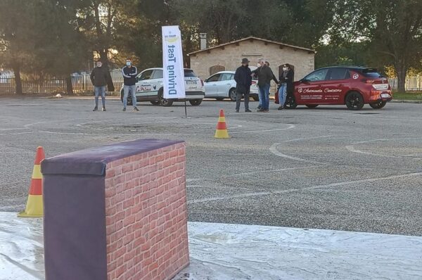 Guida sicura, a Corato giornata di test drive per i ragazzi dell’Autoscuola La Prima