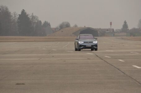 Euro Ncap testa l’assistenza alla guida in autostrada: eccellono Nissan Qashqai e VW ID.5