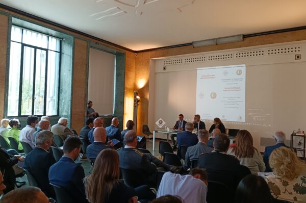 Mobilità, a Bari una giornata di studio su infrastrutture e sostenibilità: “Fondamentali per il presente e il futuro”