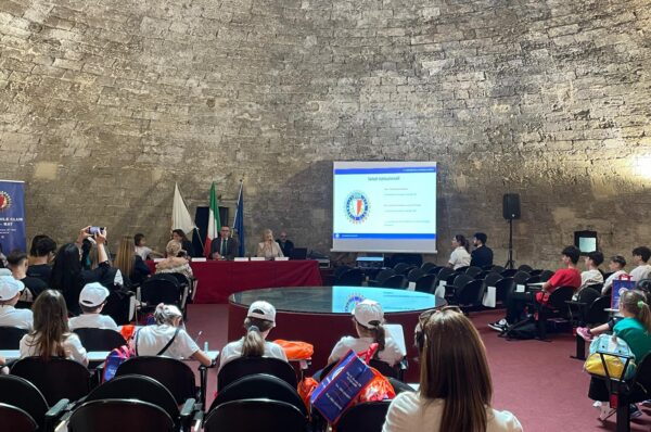 Sicurezza stradale e mobilità sostenibile: il Castello Svevo di Barletta celebra le scuole vincitrici del concorso ACI