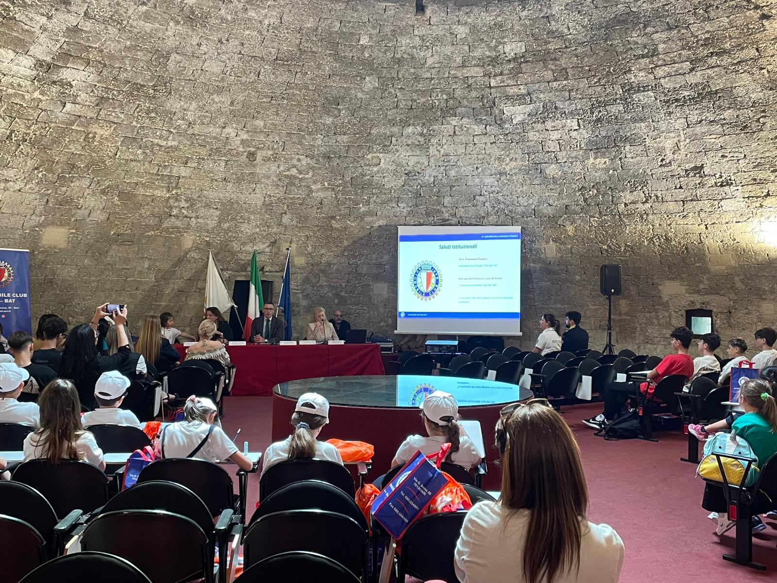 Sicurezza stradale e mobilità sostenibile: il Castello Svevo di Barletta celebra le scuole vincitrici del concorso ACI